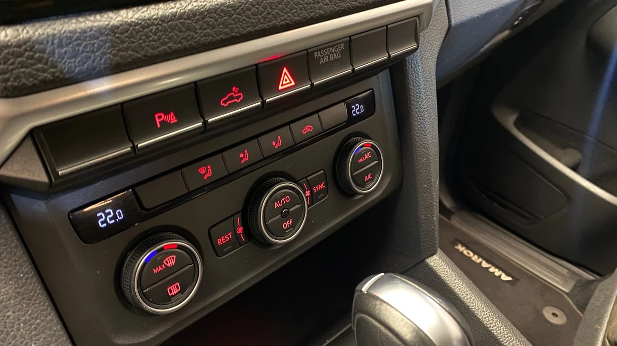 VOLKSWAGEN AMAROK