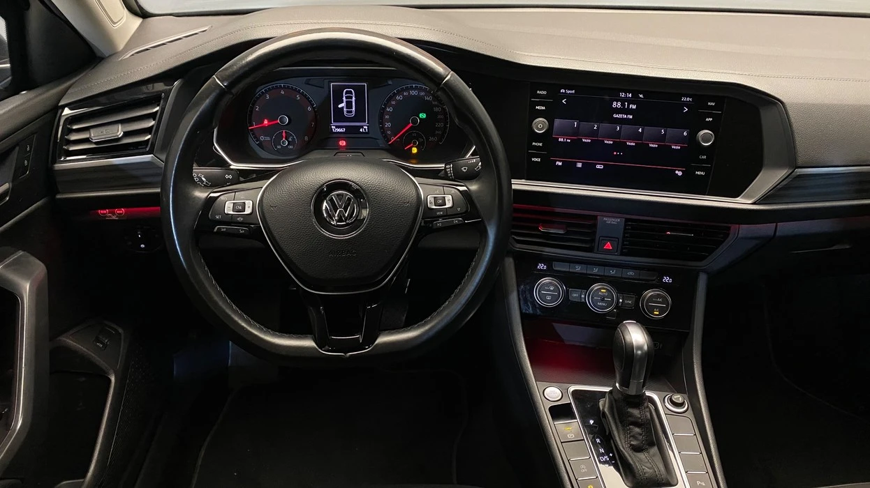 VOLKSWAGEN JETTA