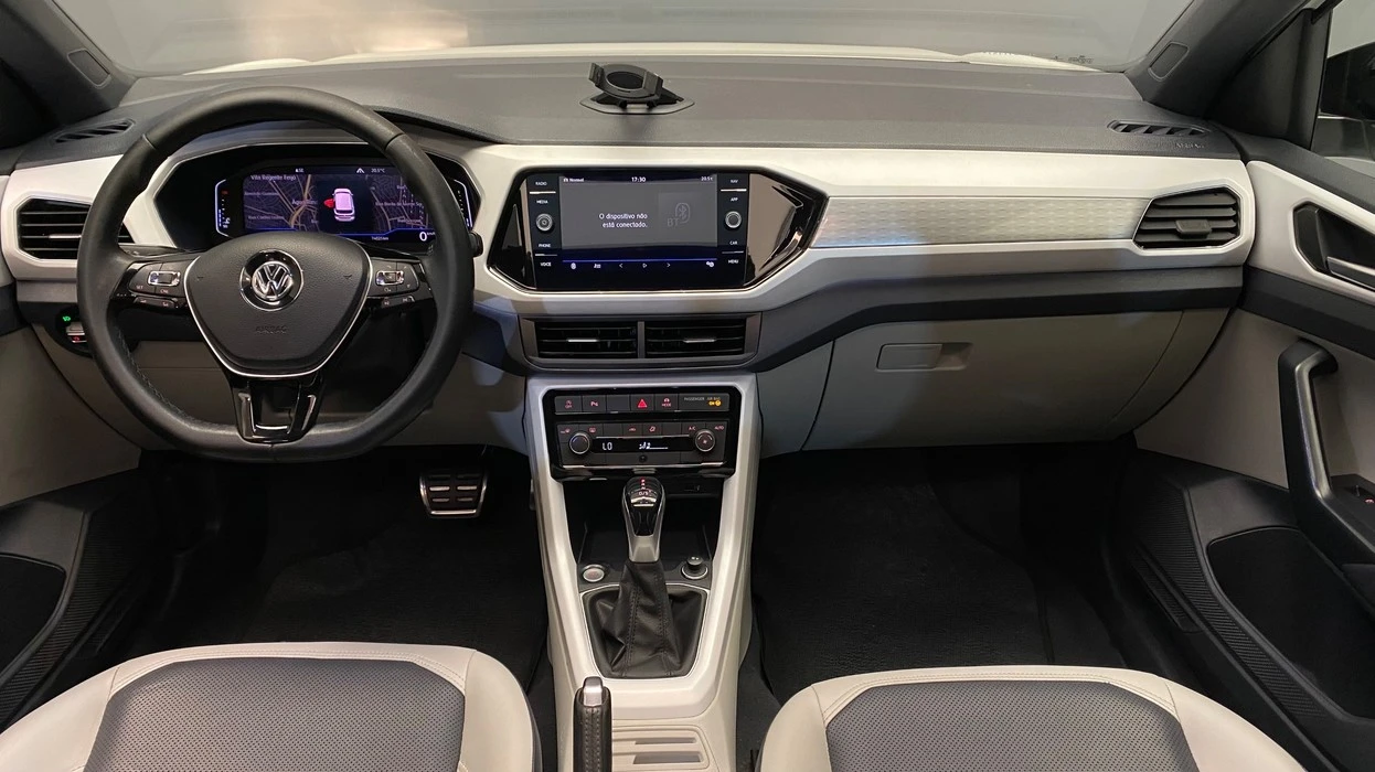 VOLKSWAGEN T-CROSS