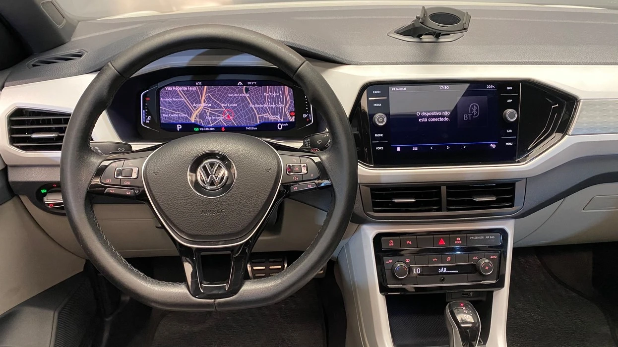 VOLKSWAGEN T-CROSS
