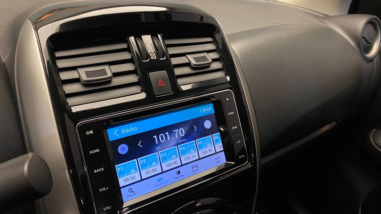 NISSAN VERSA