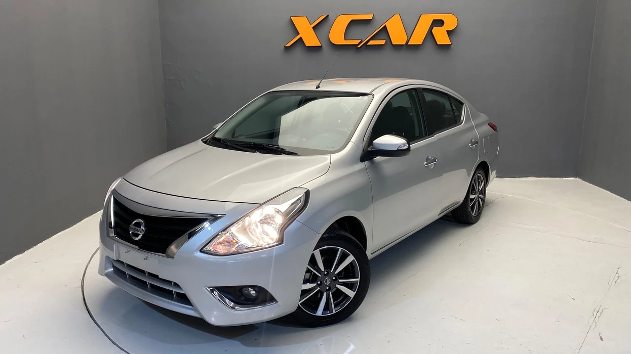 NISSAN VERSA