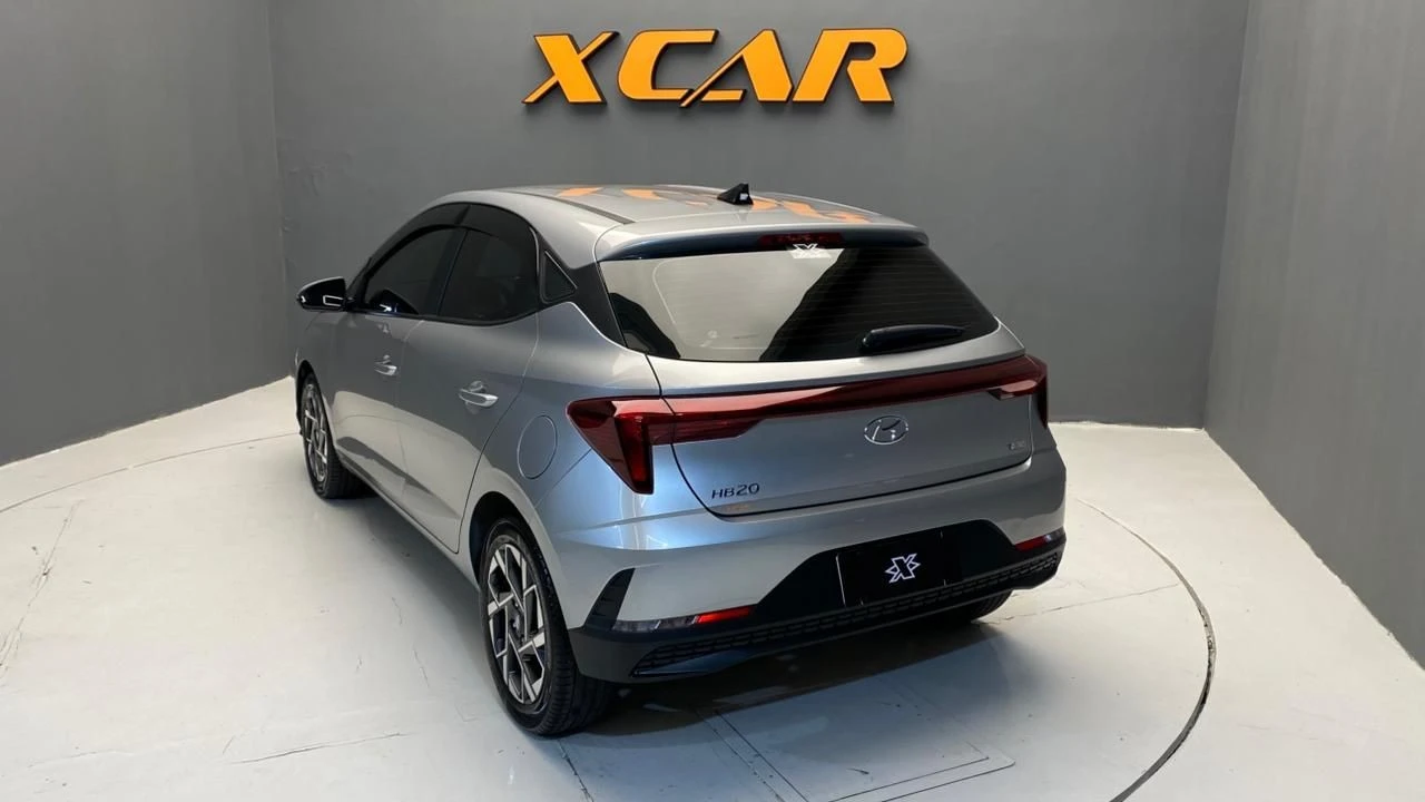 HYUNDAI HB20