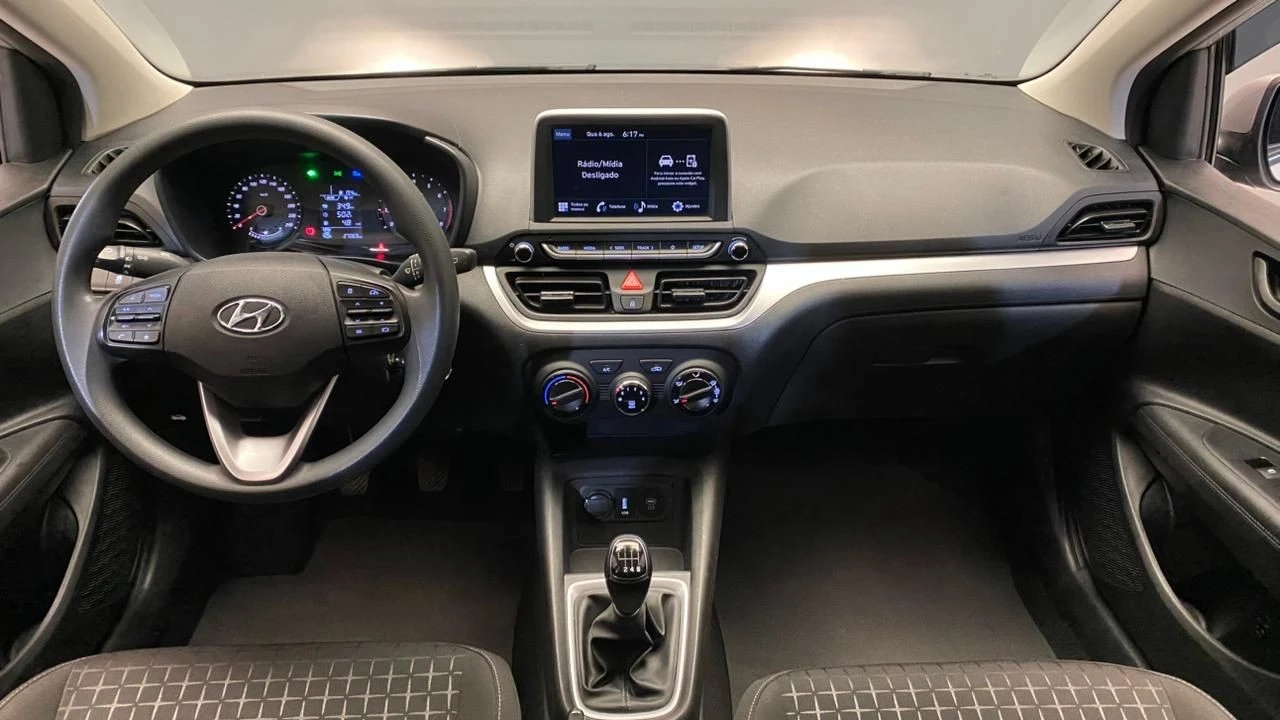 HYUNDAI HB20