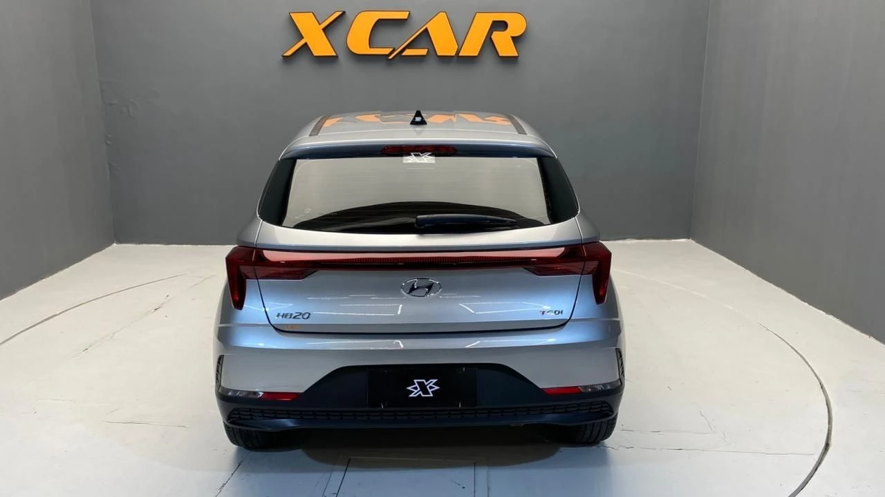 HYUNDAI HB20