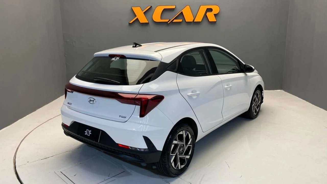 HYUNDAI HB20