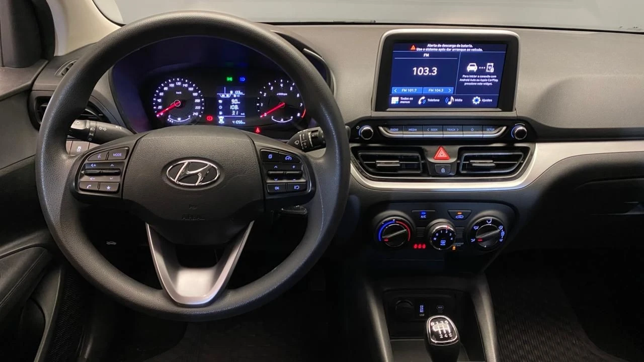 HYUNDAI HB20