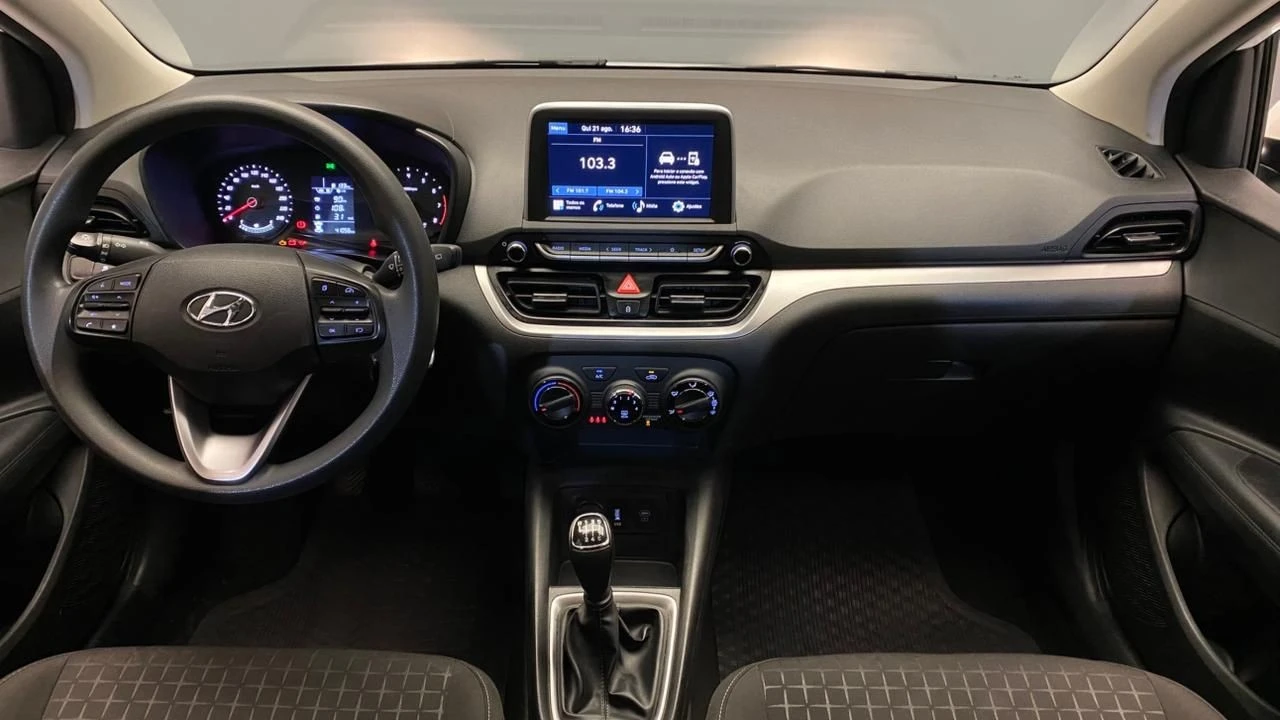 HYUNDAI HB20