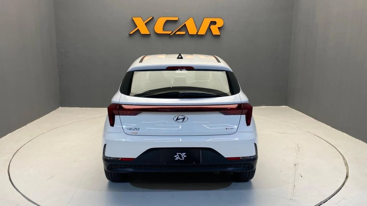 HYUNDAI HB20