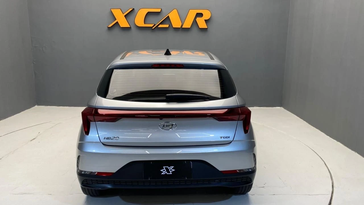 HYUNDAI HB20