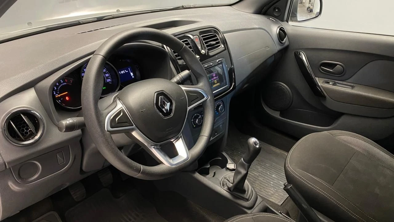 RENAULT LOGAN