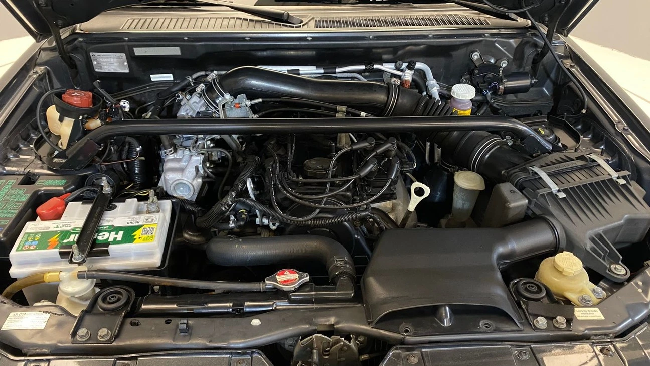MITSUBISHI PAJERO TR4