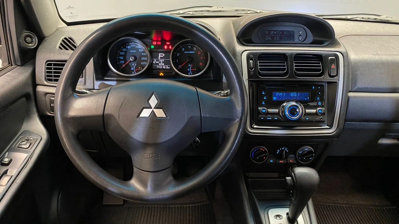 MITSUBISHI PAJERO TR4