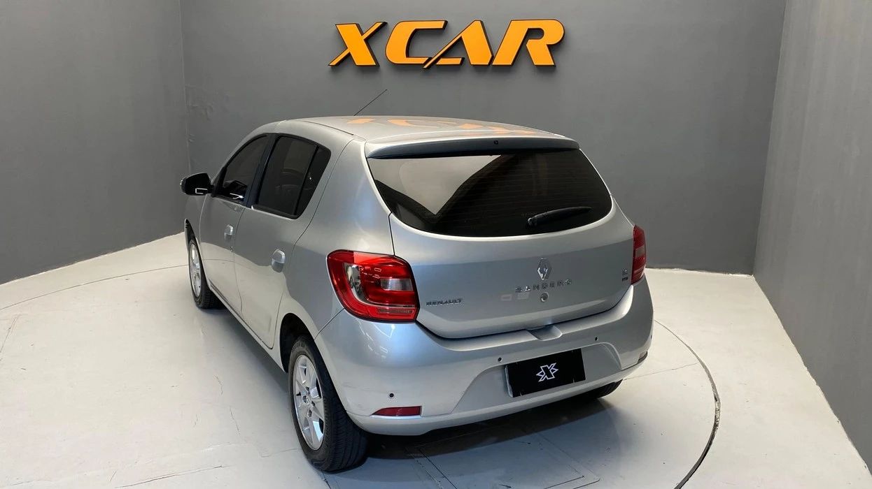 RENAULT SANDERO
