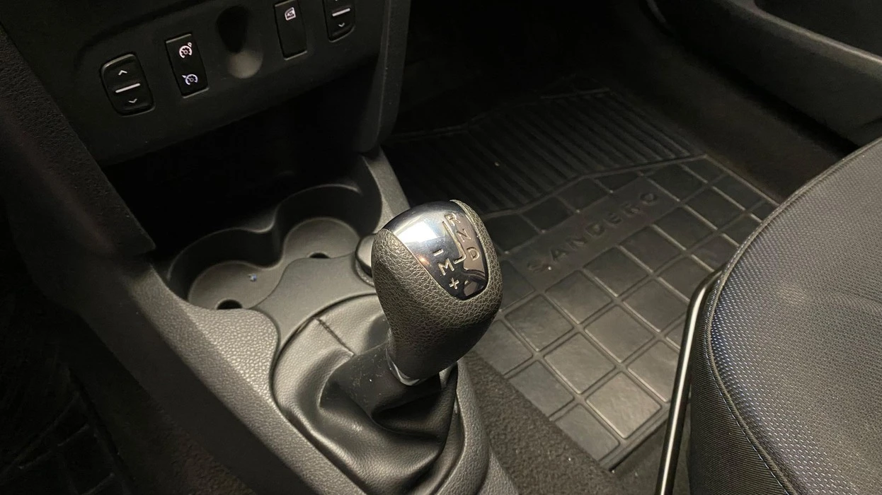RENAULT SANDERO