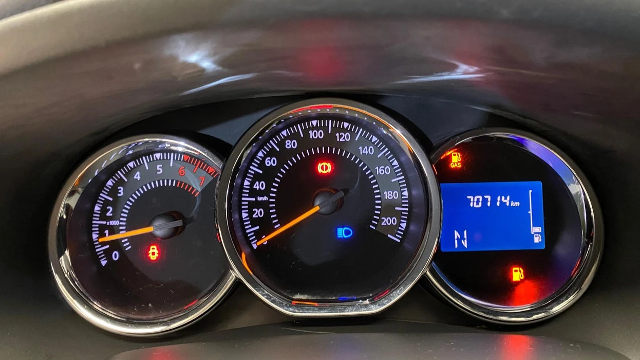 RENAULT SANDERO