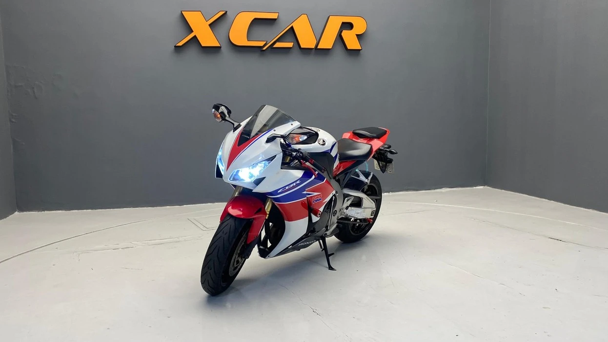 HONDA CBR 1000RR