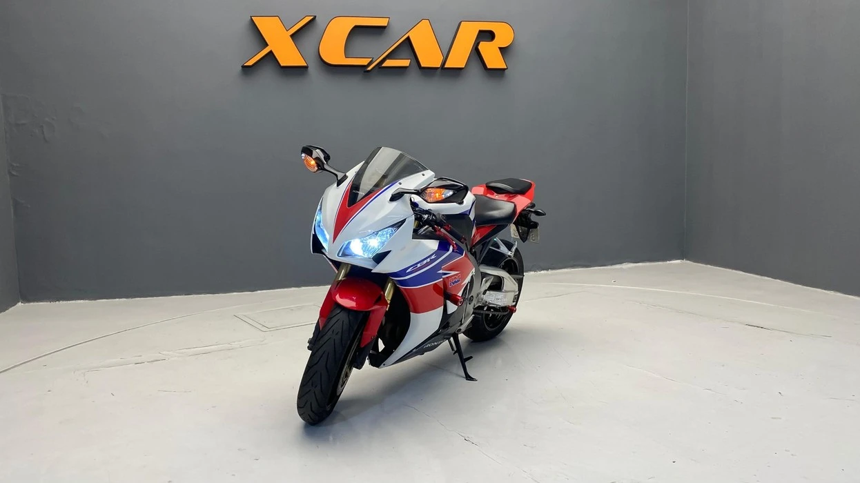 HONDA CBR 1000RR