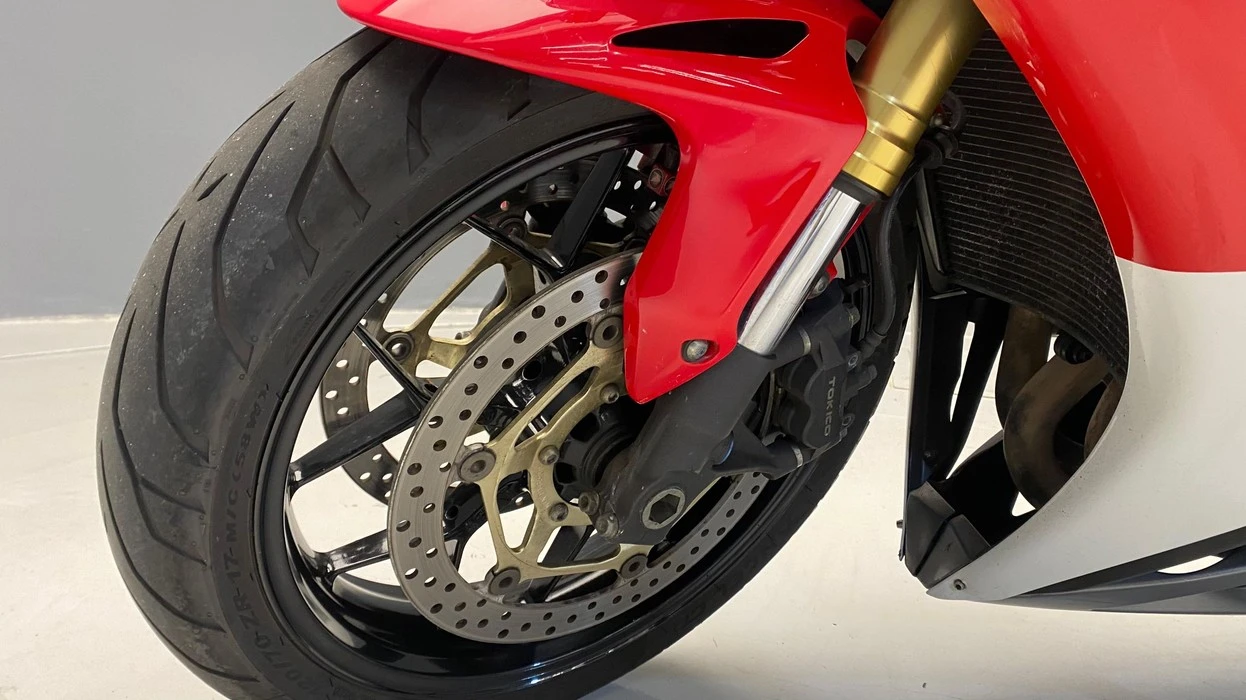 HONDA CBR 1000RR