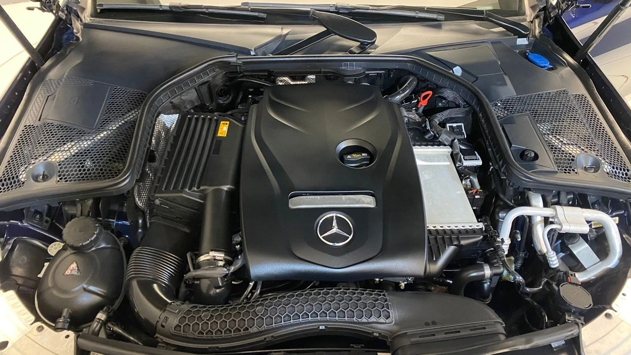 MERCEDES-BENZ C 180