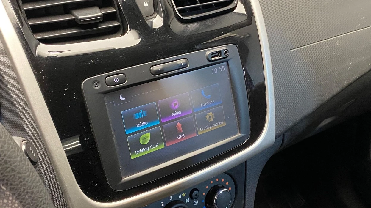 RENAULT SANDERO
