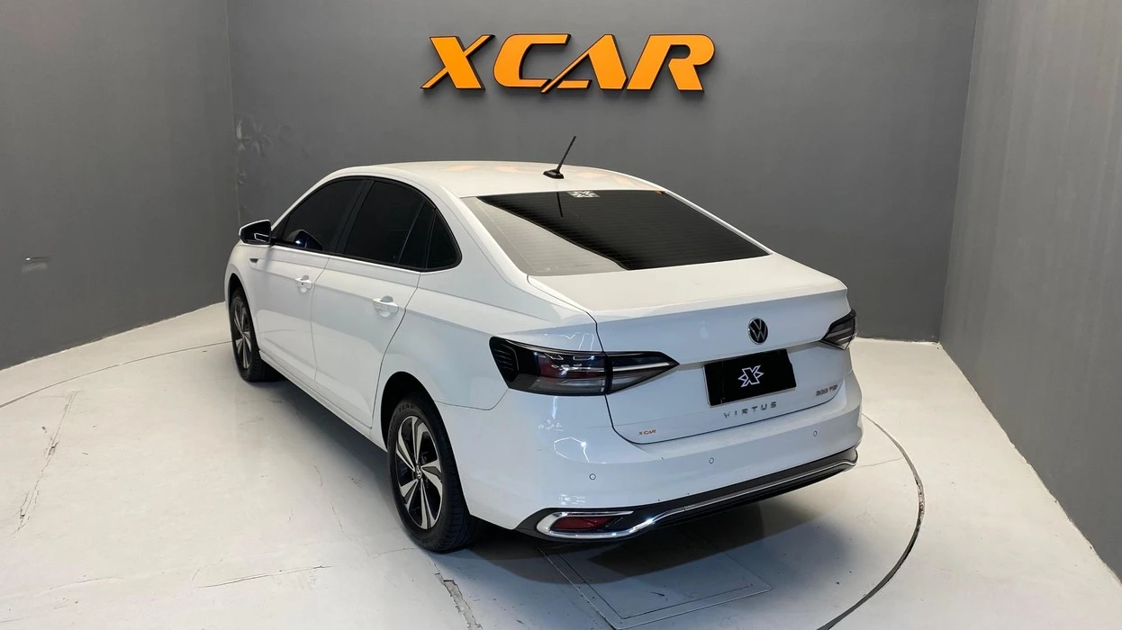 VOLKSWAGEN VIRTUS
