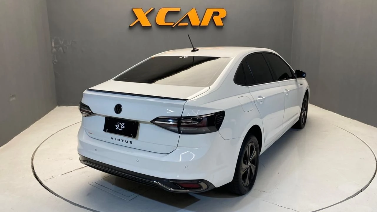 VOLKSWAGEN VIRTUS