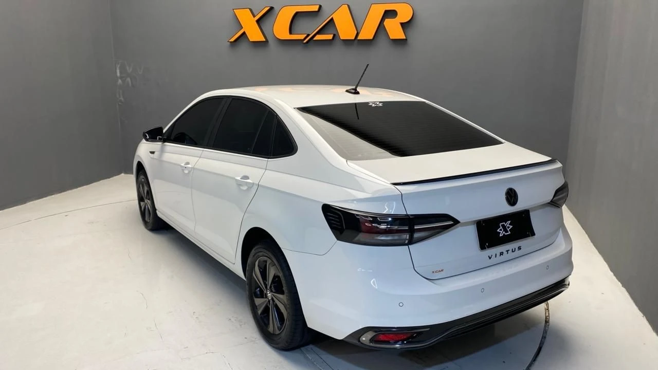 VOLKSWAGEN VIRTUS