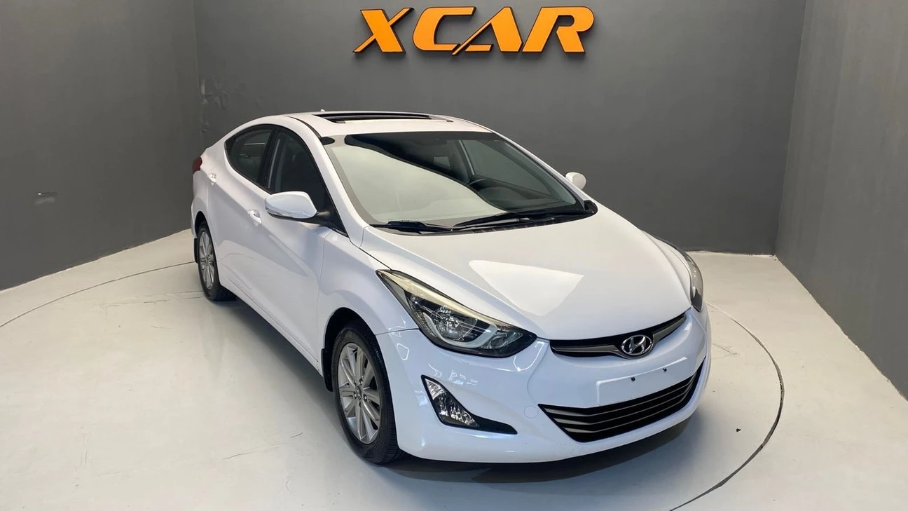HYUNDAI ELANTRA