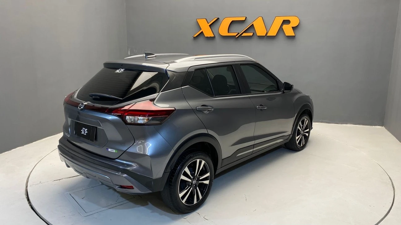 NISSAN KICKS