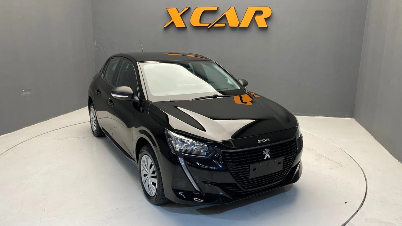 PEUGEOT 208