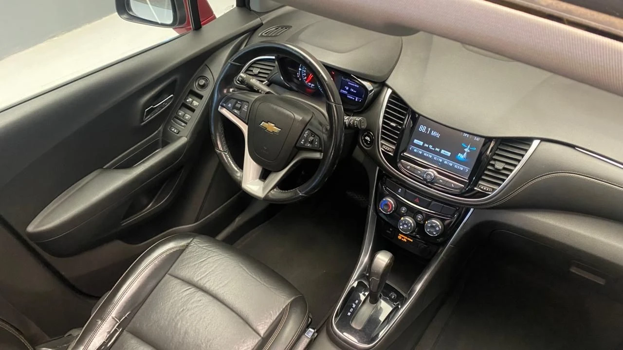 CHEVROLET TRACKER