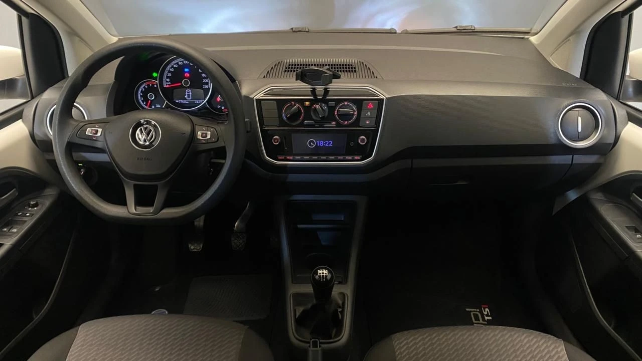 VOLKSWAGEN UP