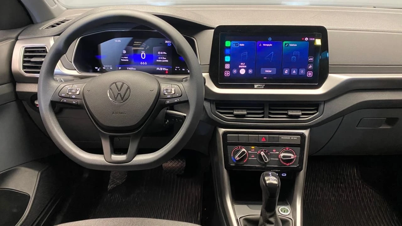 VOLKSWAGEN T-CROSS
