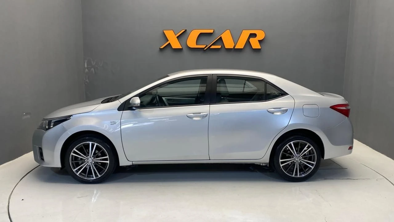 TOYOTA COROLLA