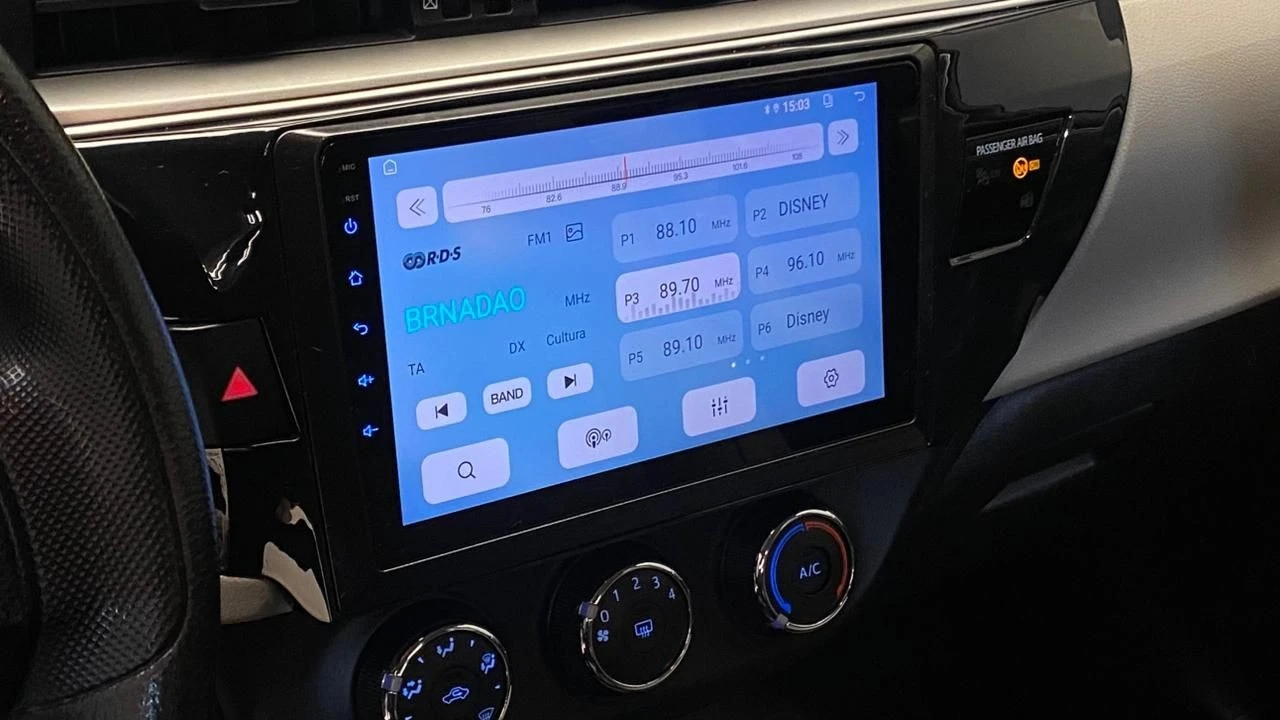 TOYOTA COROLLA