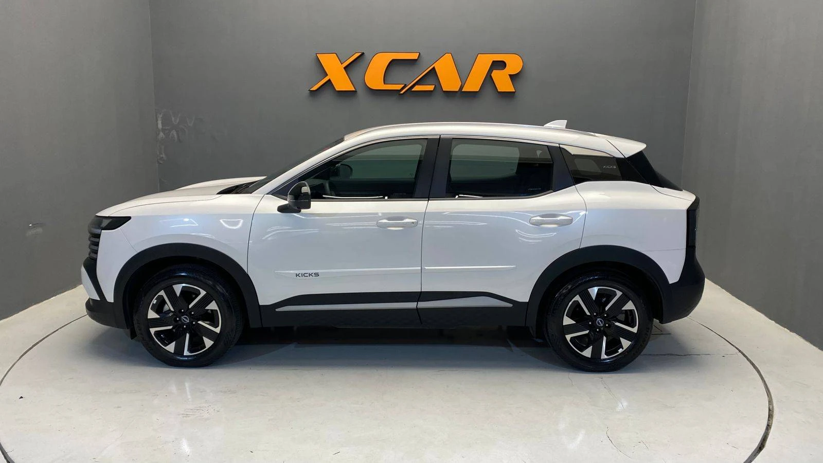 NISSAN KICKS