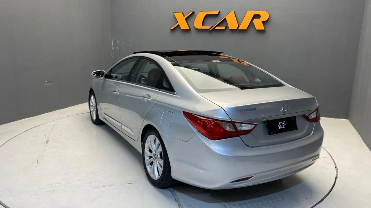 HYUNDAI SONATA