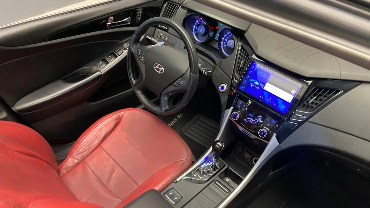 HYUNDAI SONATA
