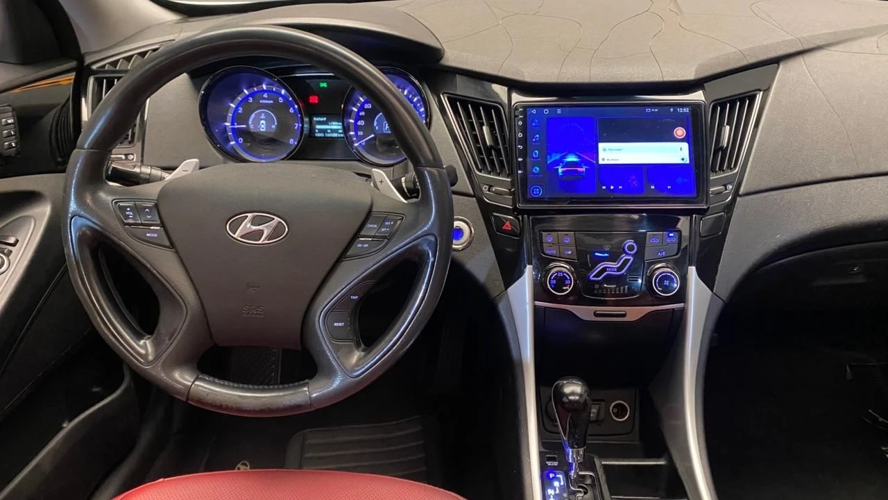 HYUNDAI SONATA