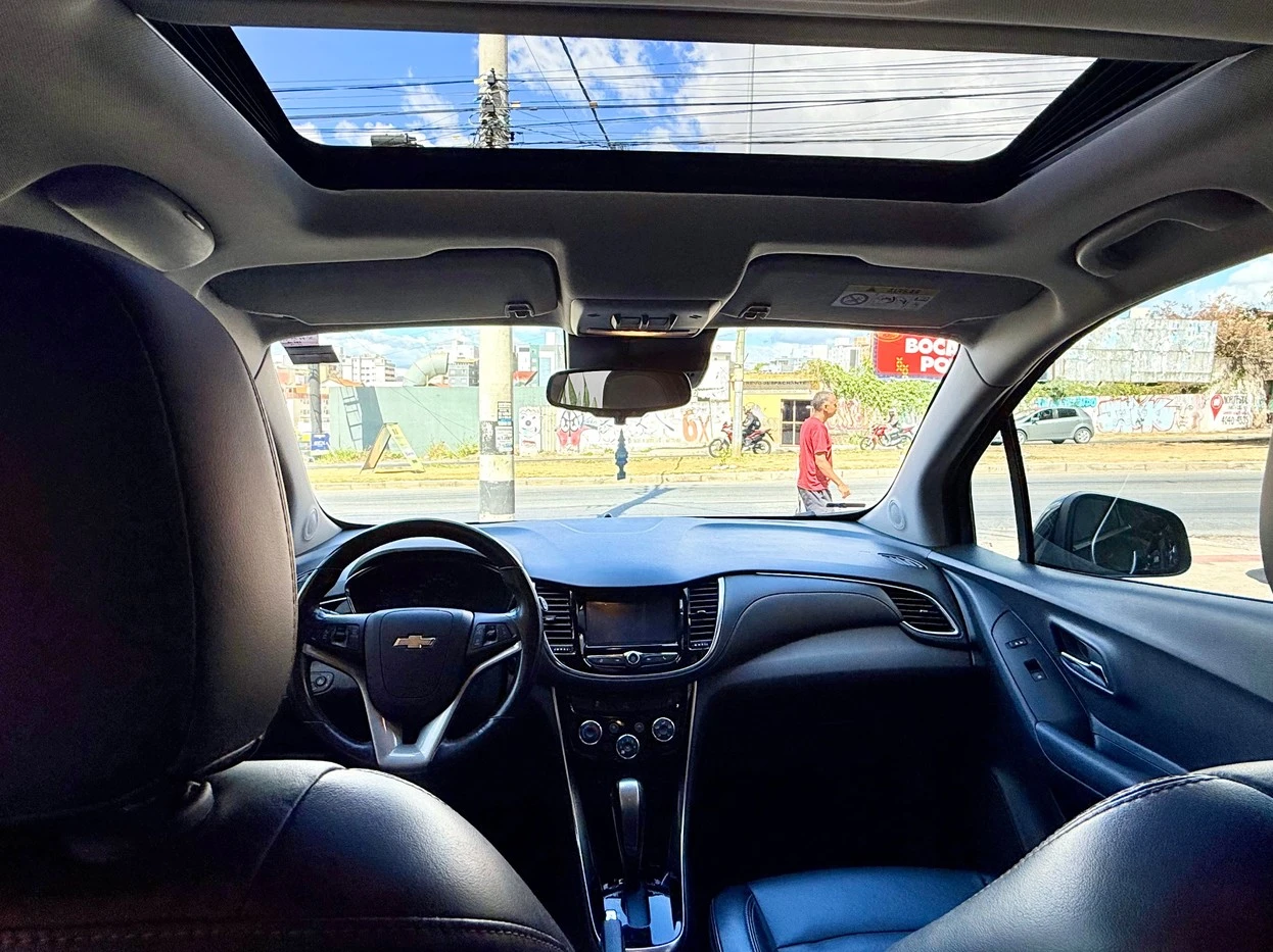 CHEVROLET TRACKER