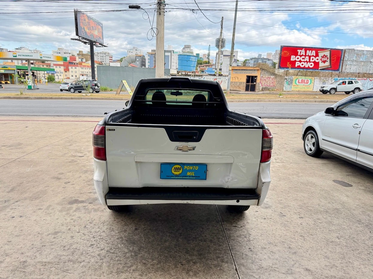 CHEVROLET MONTANA