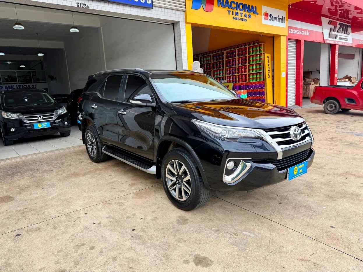 TOYOTA HILUX SW4