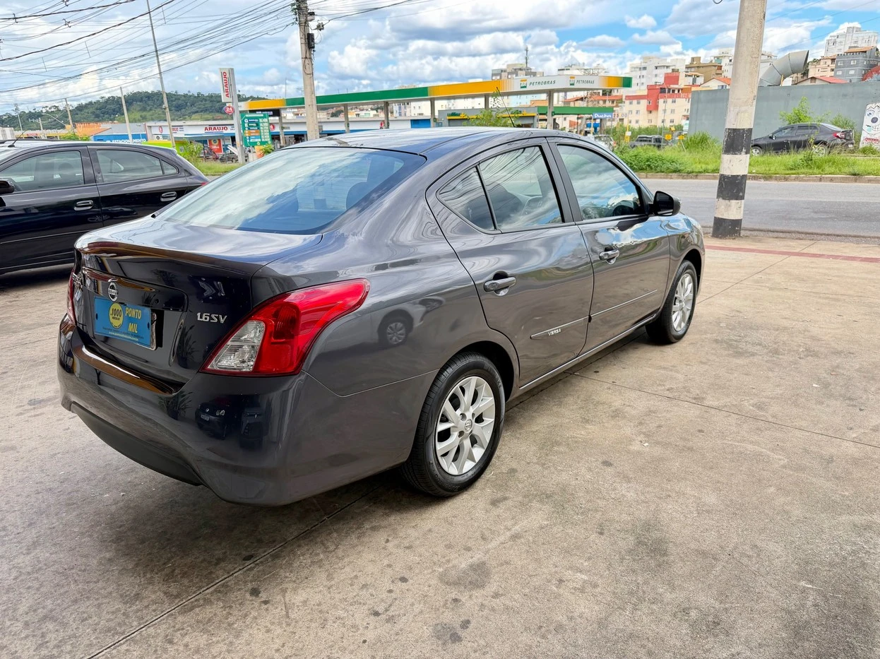 NISSAN VERSA