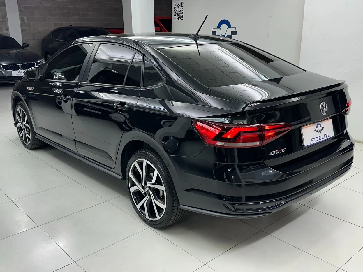 VOLKSWAGEN VIRTUS