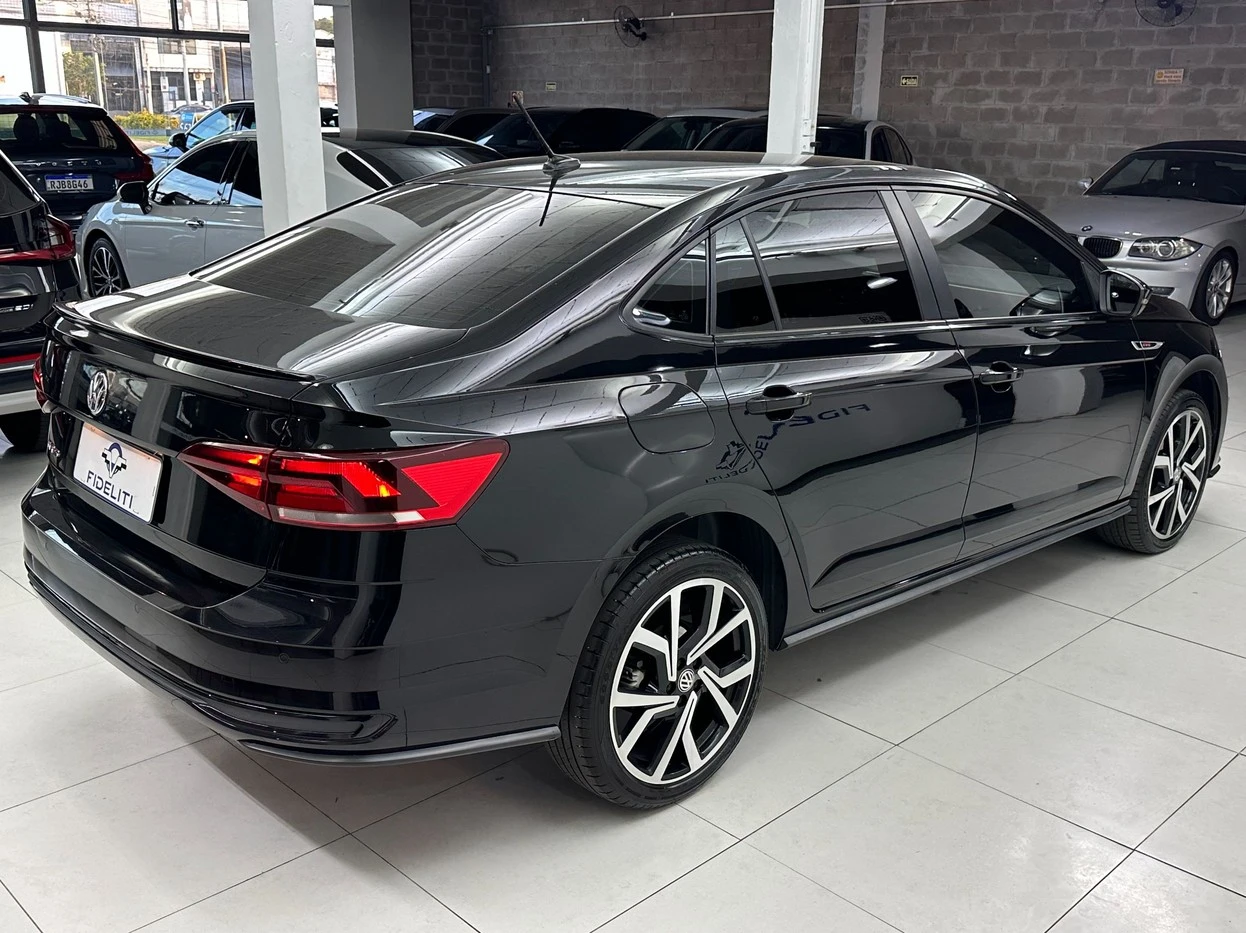 VOLKSWAGEN VIRTUS