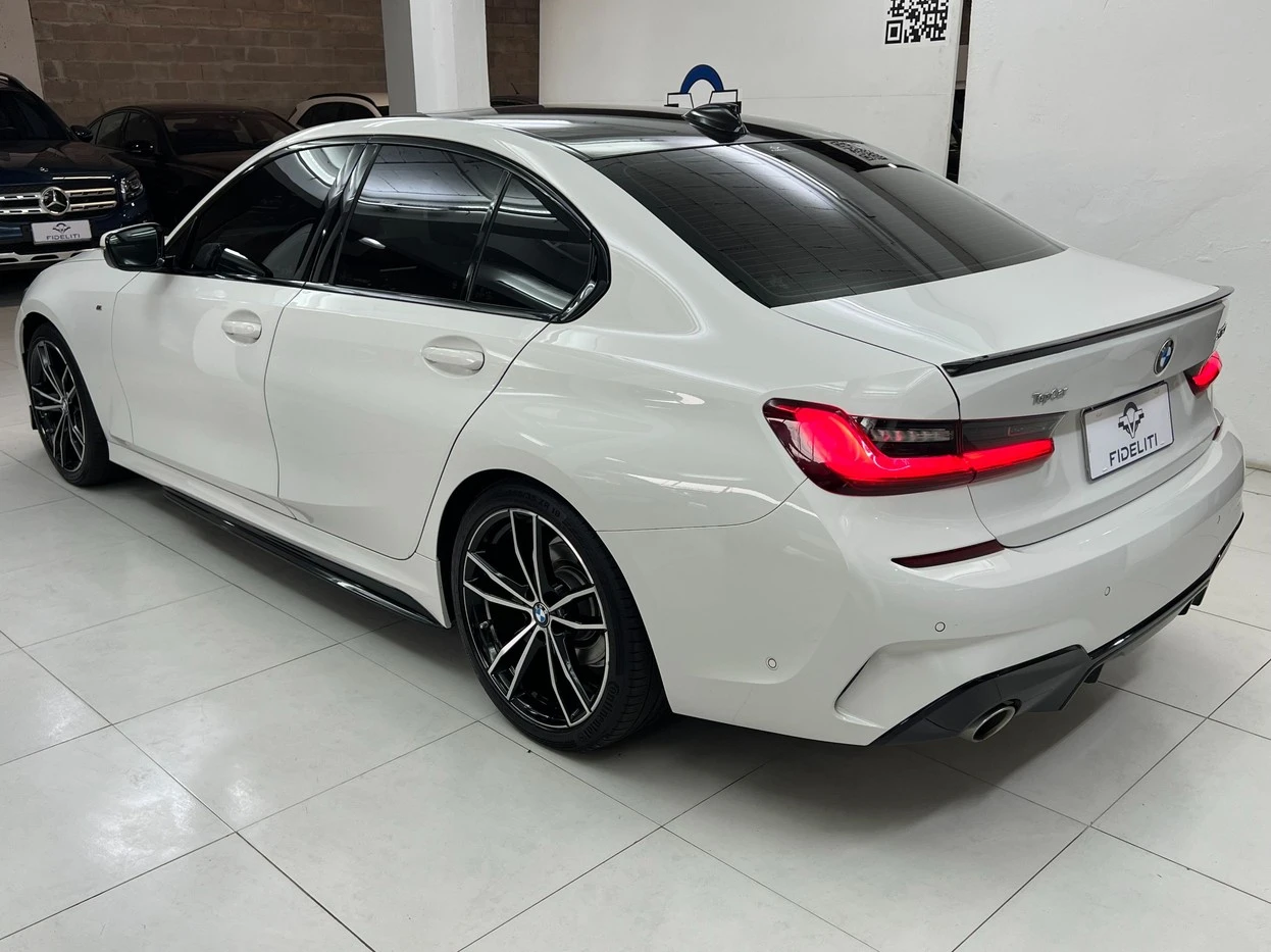 BMW 320I