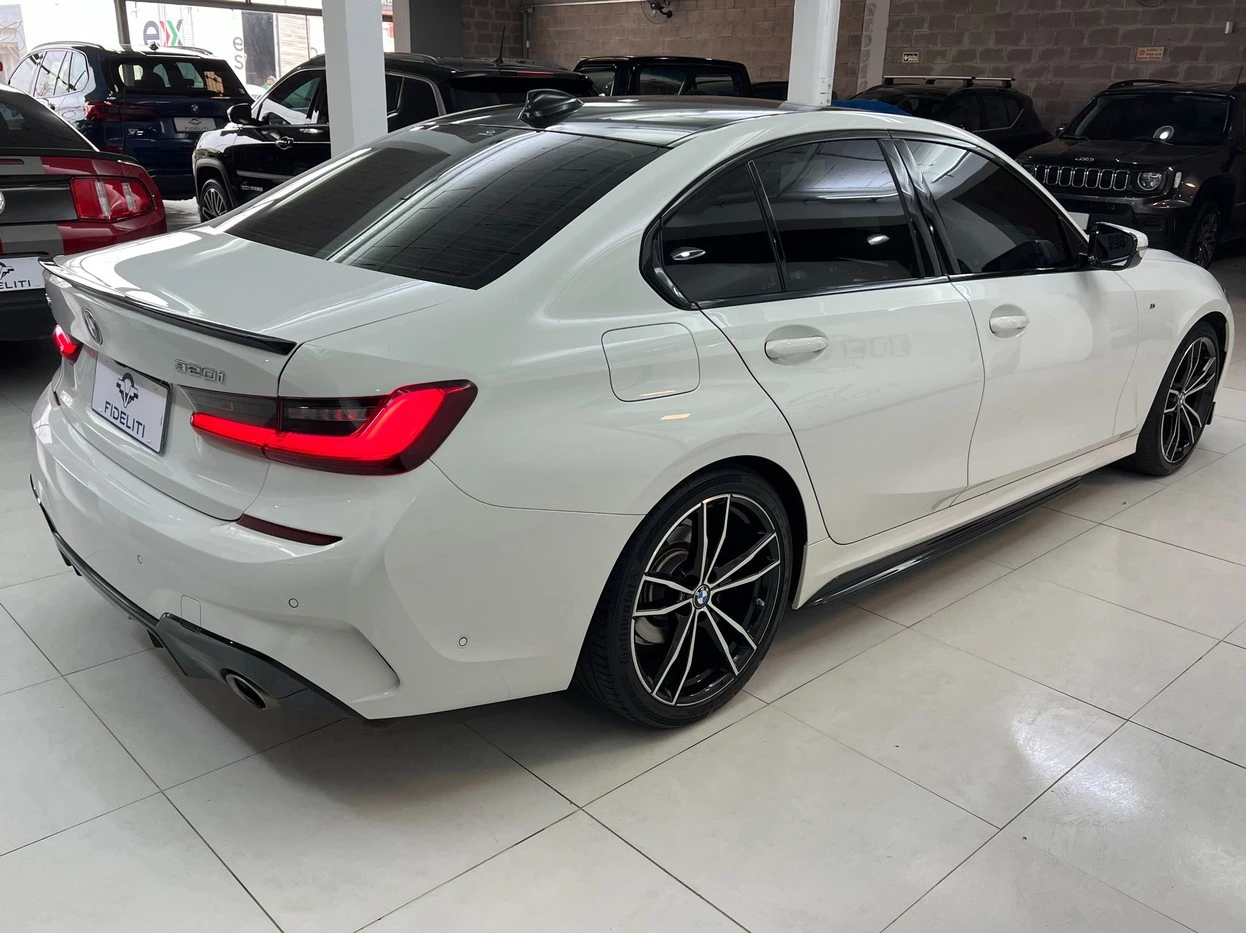 BMW 320I
