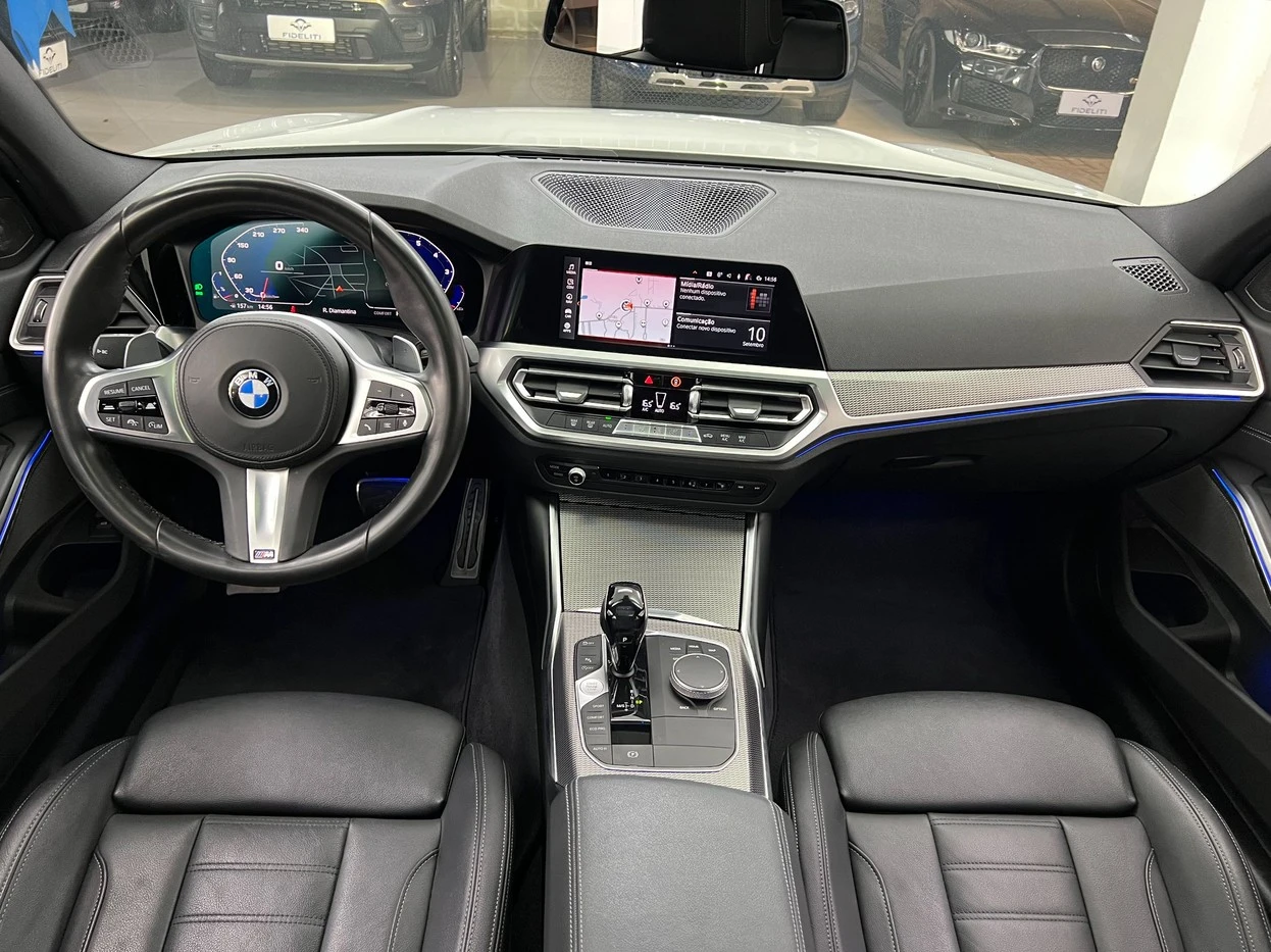 BMW 320I
