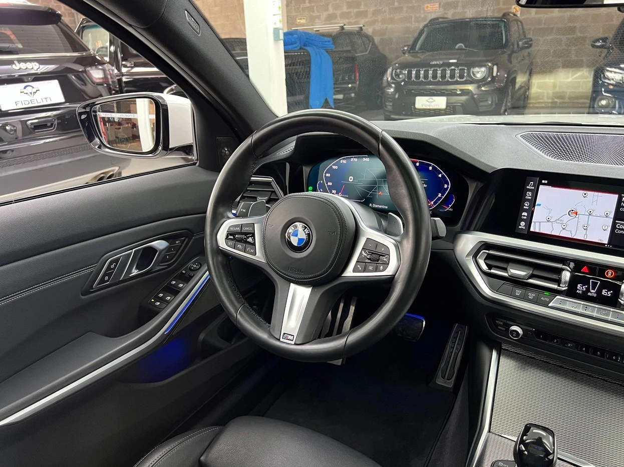 BMW 320I